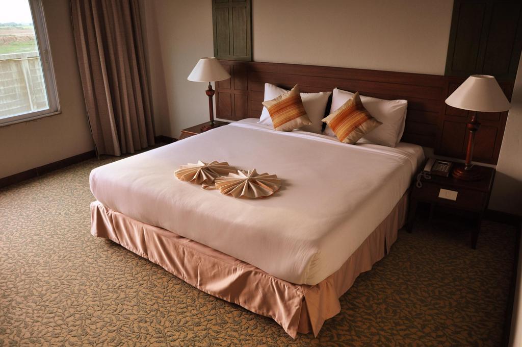 At Ayutthaya Hotel Δωμάτιο φωτογραφία